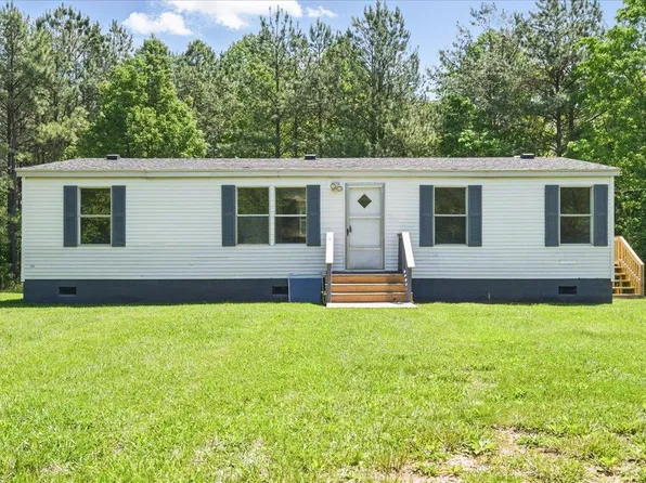 1026 Old Grist Mill Rd, Appomattox, VA 24522