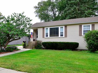 940 S Lombard Ave, Lombard, IL