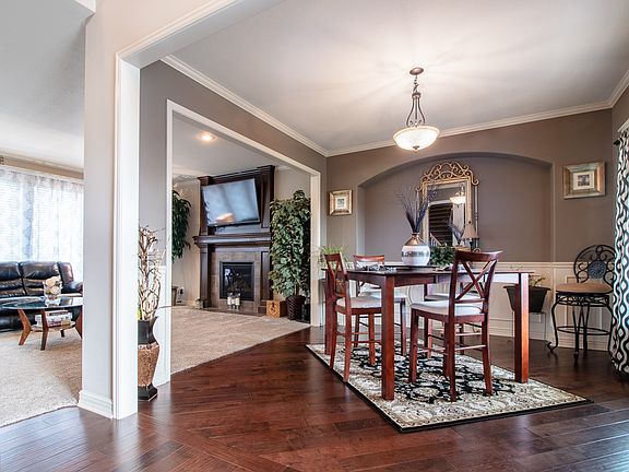 Formal dining room