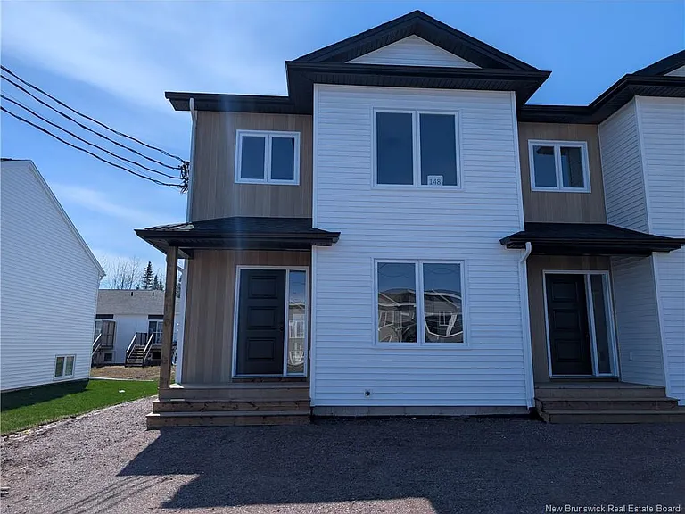 148 Ernest St — Photo 1
