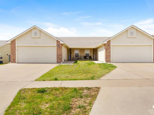 1805 Clover Dr, Junction City, KS 66441