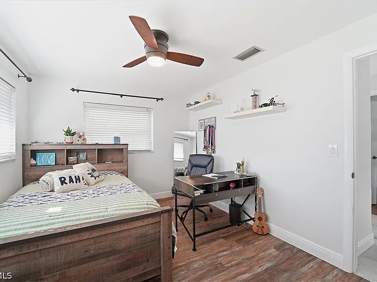 1023 El Valle Ave — Photo 20