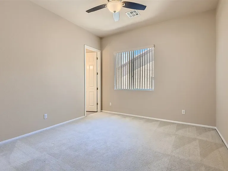 5258 Villa Dante Ave — Photo 18