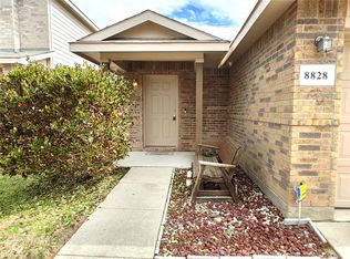 8828 Moon Rise Ct, Fort Worth, TX 76244