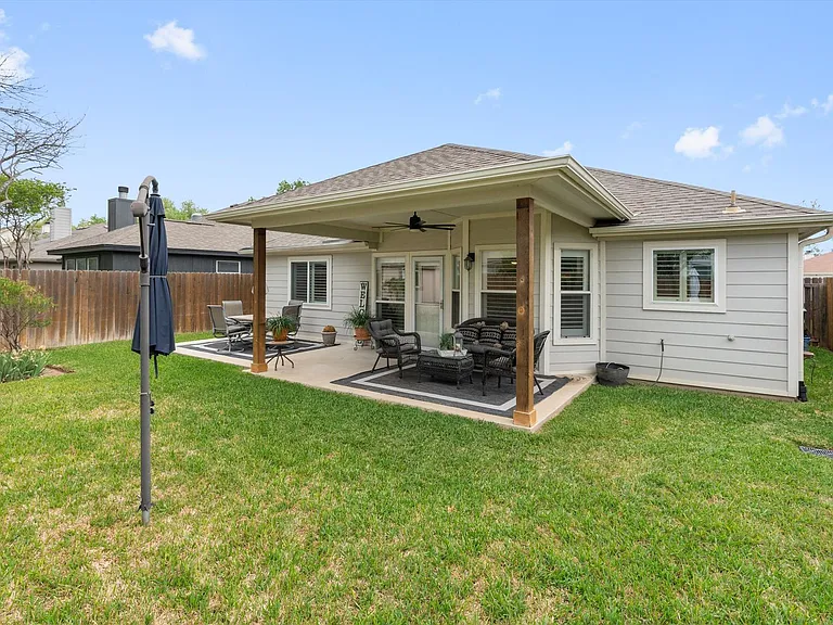 226 Claris Ln — Photo 27