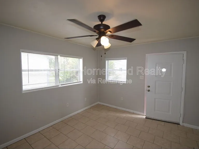 1213 W Patterson St — Photo 17
