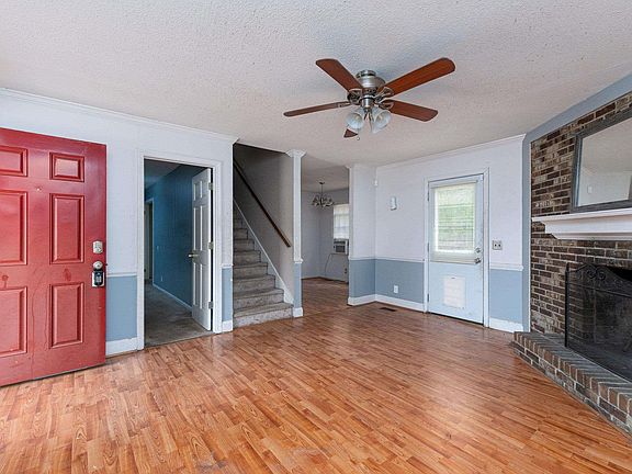 2nd image of 115 Ferncliffe Rd