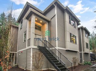 555 SE Andrews St, Issaquah, WA 98027