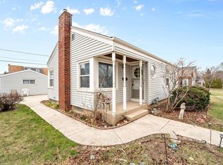 3217 S 22nd St, Milwaukee, WI 53215