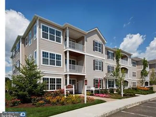 224 Timberlake Dr, Trenton, NJ 08618