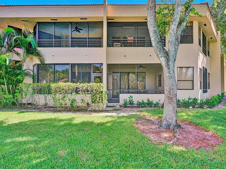 7484 La Paz Blvd #101 — Photo 46