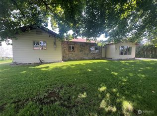 14 Weatherstone Rd, Omak, WA 98841