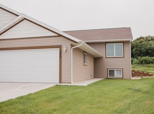 323 Ofallon Ct W, West Salem, WI 54669