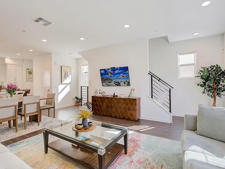 749 Talbot Ln — Photo 1