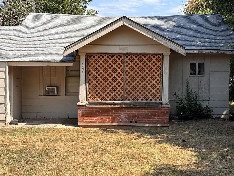 1st image of 1837 NE 24th St