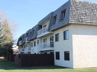 Fairmont/Peppertree Terrace, Lethbridge, AB T1K 4K4