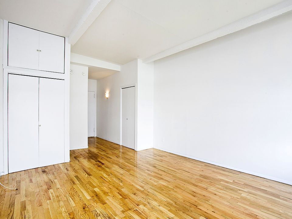 1st image of 10 Christopher St APT 7B