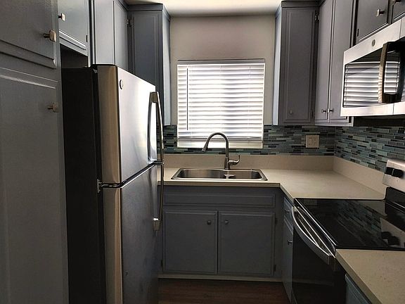 3rd image of 4240 43rd St #9