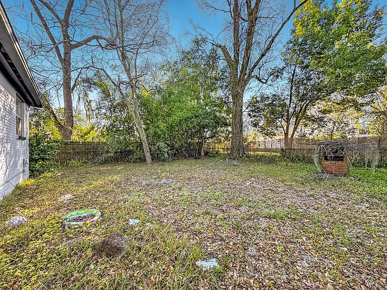 5330 Quan Dr — Photo 38