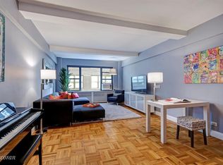 45 W 54th St #9A, Manhattan, NY