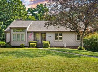 2546 Country Side Ln, Wexford, PA