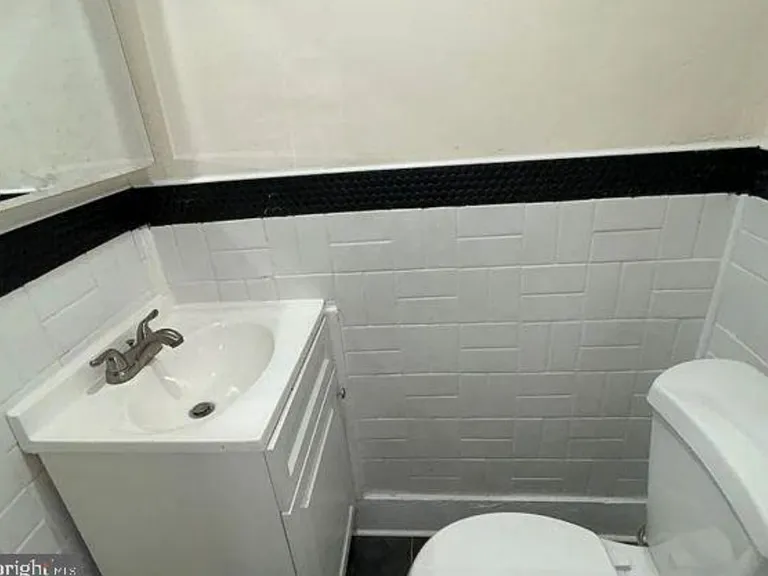 510 N Hermitage Ave — Photo 5
