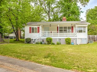 103 Pearl Rd, Oak Ridge, TN 37830