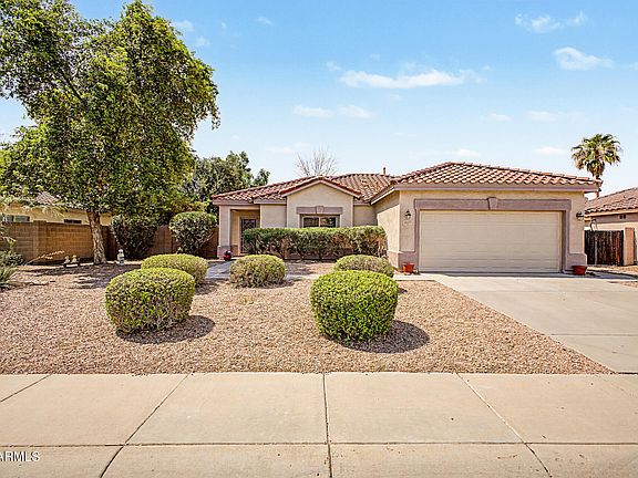 3rd image of 2073 E HAWKEN Way