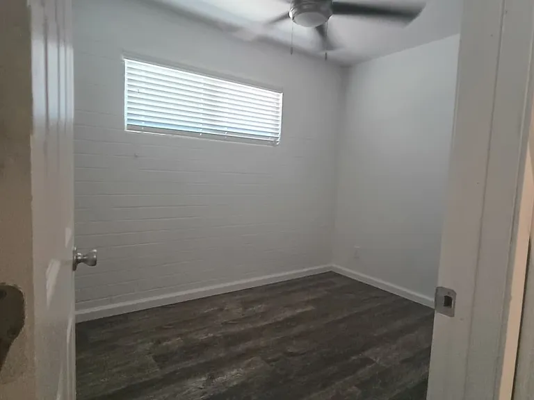 6423 S 10th St #3 — Photo 2