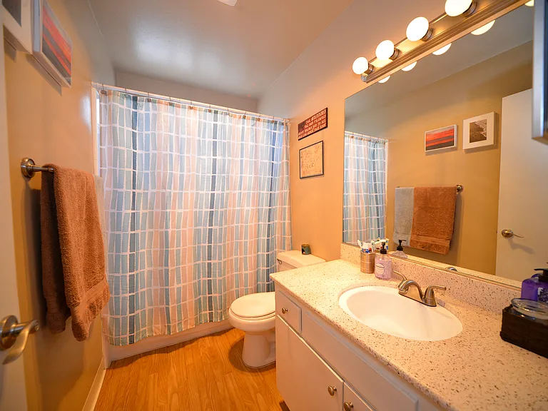 Ocean View Townhomes — Photo 21