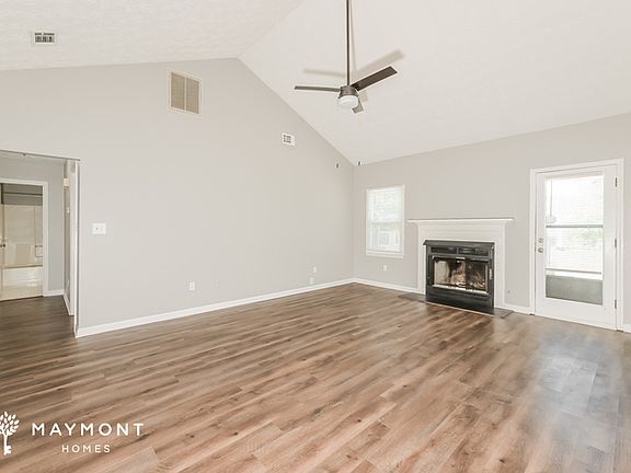 4th image of 1024 Plantation Ct SE