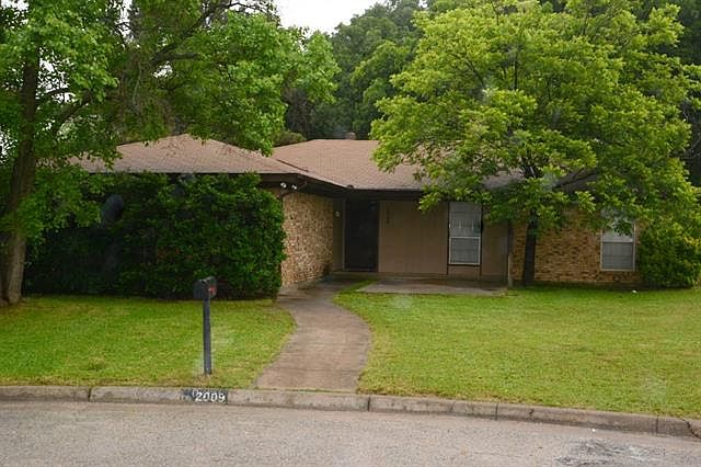 1st image of 2009 Leighton Dr