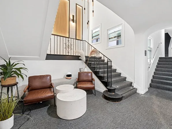 2701 Durant