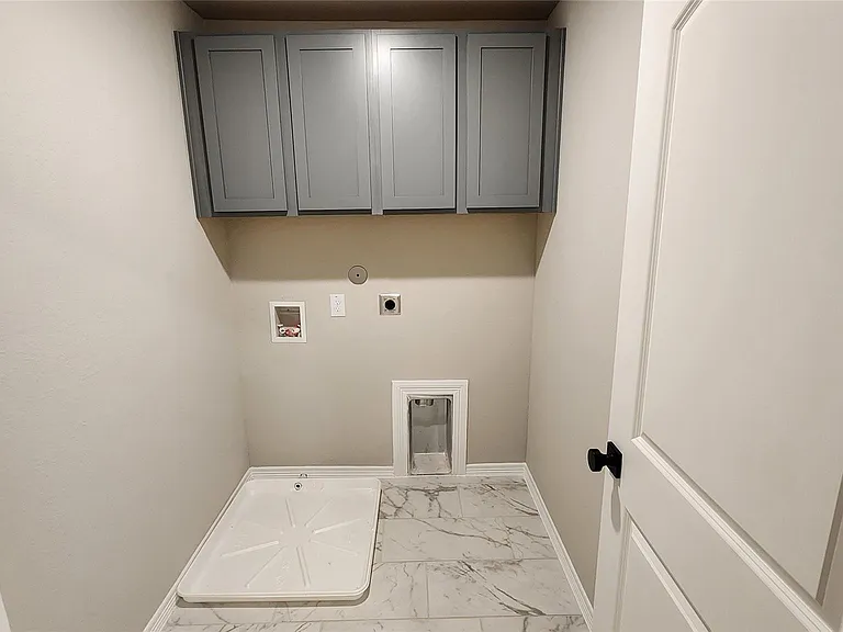 8009 Scanlan Trl — Photo 10