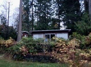 281 E Twanoh Falls Dr, Belfair, WA 98528