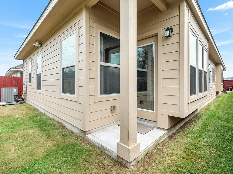 5917 Principale Dr — Photo 7