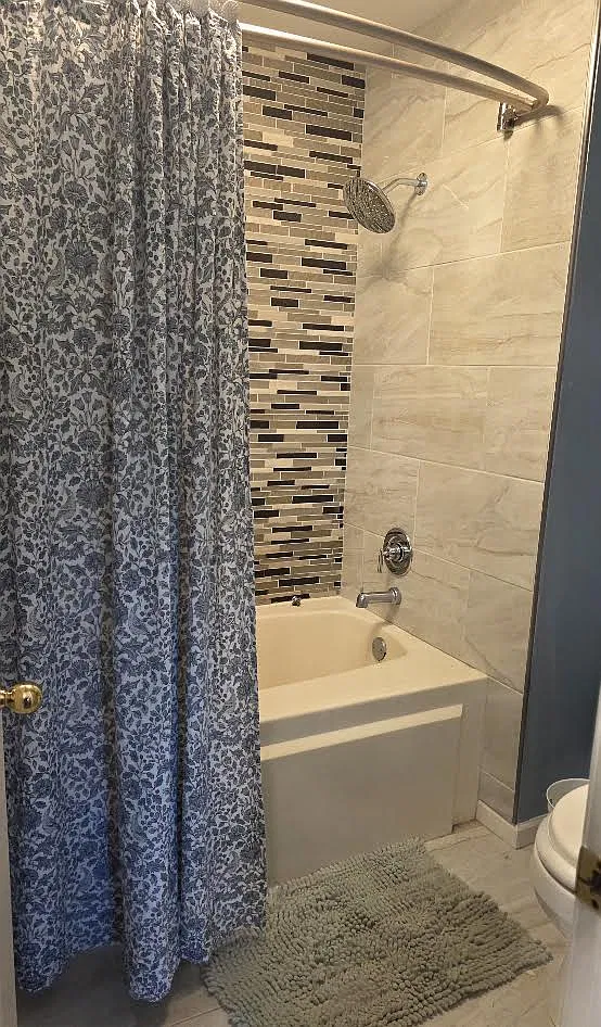 3 bed, 3.5 bath, 2000 sqft, $3,700 — Photo 4