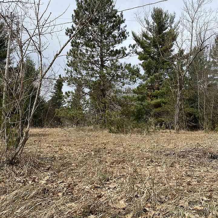 1st image of 28 Lakes Park Pioneer Dr