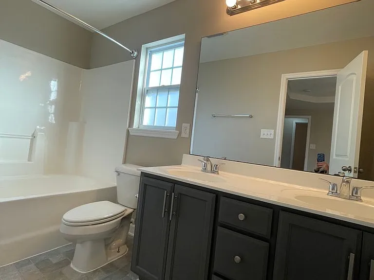 308 Sinclair Ln — Photo 19
