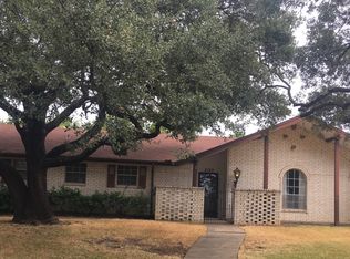3120 Rolling Knoll Dr, Farmers Branch, TX 75234