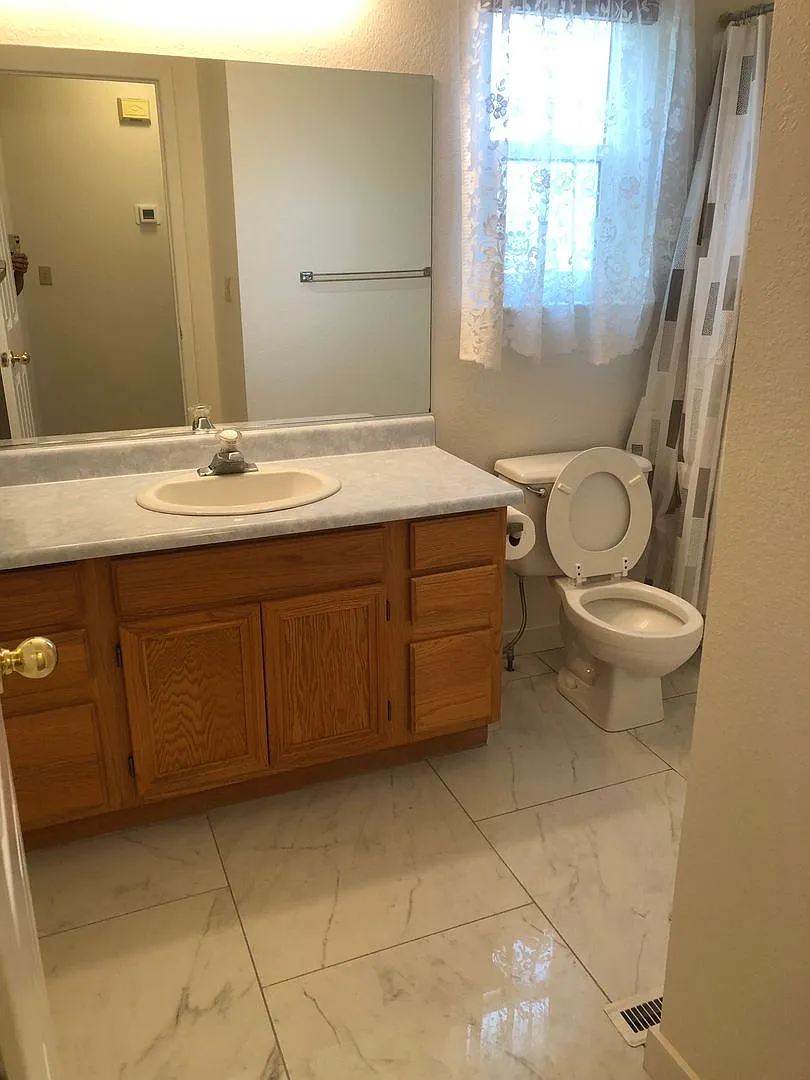 204 N Whitacre Unit B Yerington, NV 89447 — Photo 2
