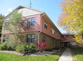 508 Farley Ave APT 8, Madison, WI 53705