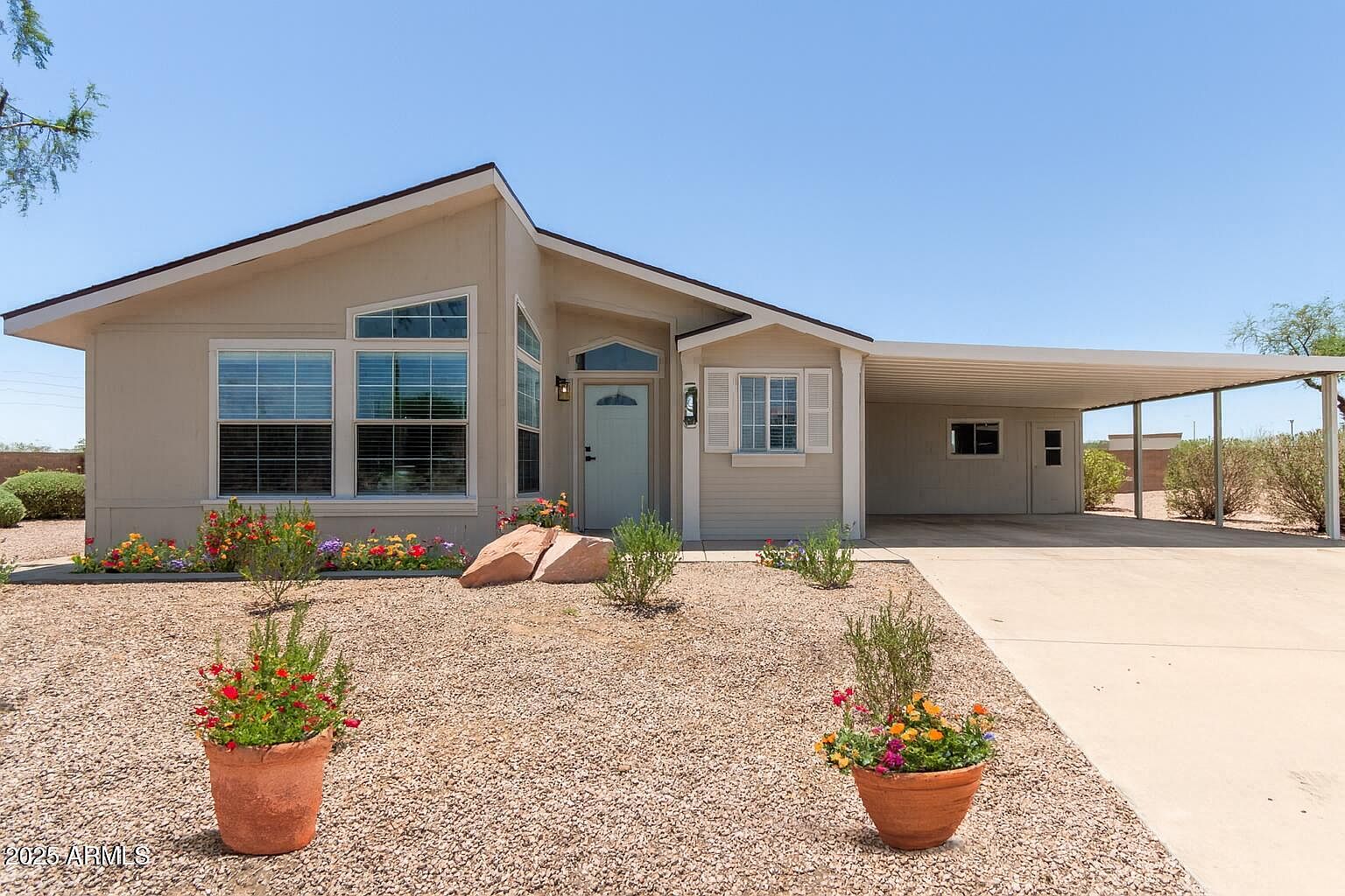 833 S Toltec, Mesa, AZ 85204 | Zillow, image size:1536x1024
