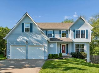 11429 S Northwood Cir, Olathe, KS 66061