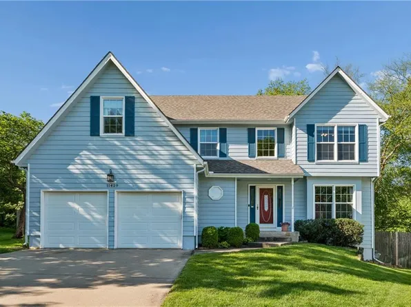 11429 S Northwood Cir, Olathe, KS 66061