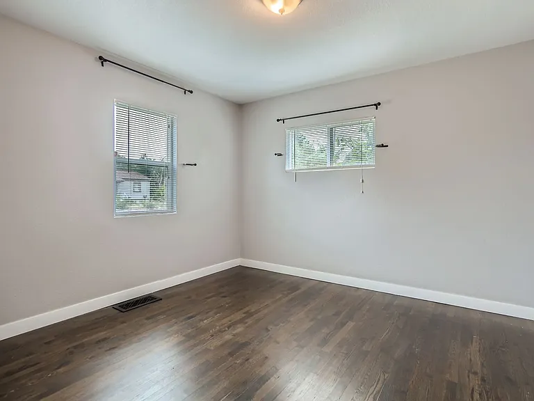 1314 S Meade St — Photo 7