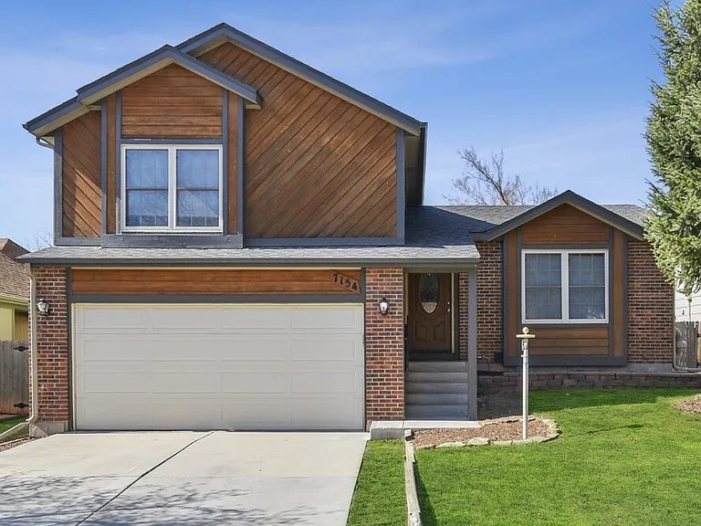 7154 Aspen Glen Ln — Photo 1