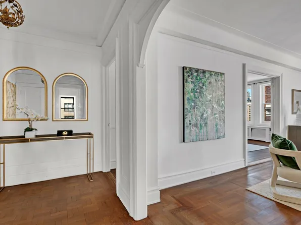 473 West End Avenue image 6 of 16