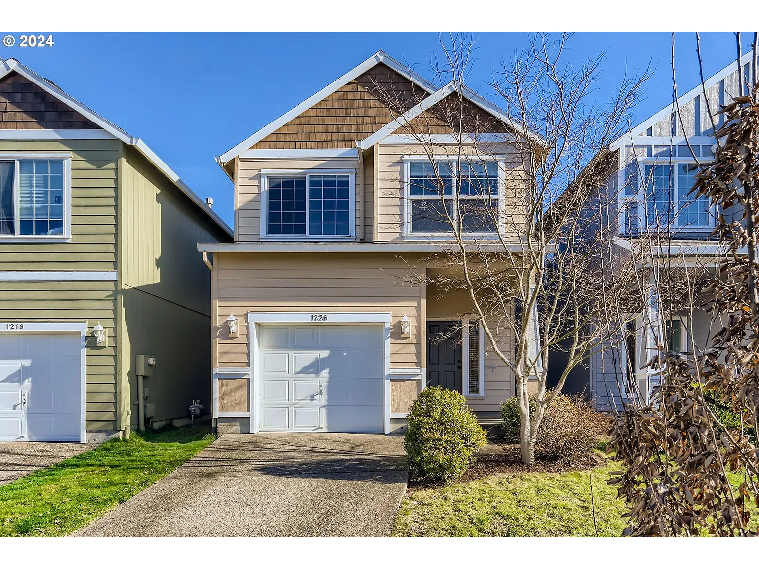 1226 SW 176th Ter photo 1