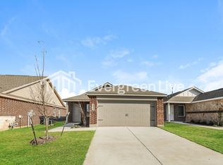 2029 Sulky Ln, Aubrey, TX 76227